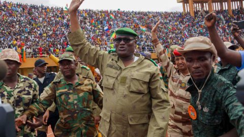 <b>Niger hangs in the balance as junta ignores ultimatum from West African bloc</b>