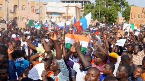 <b>Niger coup draws condemnation from Russia and the West as regional body threatens forc</b>
