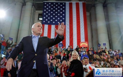 <b>Senator John McCain, political legend, dies</b>