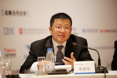 <b>After more than 30 years in the petroleum department, Zhang Jianhua served as the dire</b>