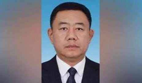 The deputy department of the ＂post -70s＂ talked about corruption, named Xiang Junbo La