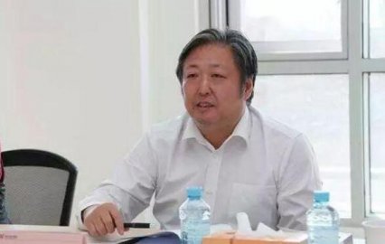 Zhao Hongshun, deputy director of the State Tobacco Monopoly Bureau, was prosecuted