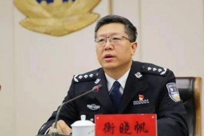 Heng Xiaofan, an official of the ＂Poet Police＂ of Inner Mongolia, was promoted to the 