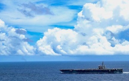 The US Aircraft carrier has once again entered the South China Sea Exercise Military A