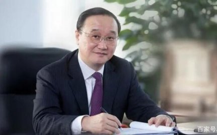 Xu Zhen, chairman of the Secretary of the Institute of Listing in the Interbank Market