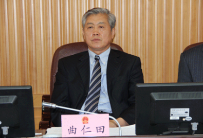 Qu Rendian, Secretary of the Standing Committee of the Dandong People's Congress,