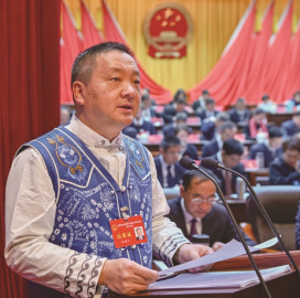 Comrade Yang Guozong served as Secretary of the Dali State Committee of the Communist 