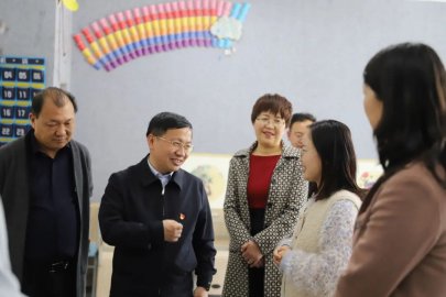 Dong Yuyi, the main hall of the ＂80s＂ in Qinghai, has a clear job in the new job