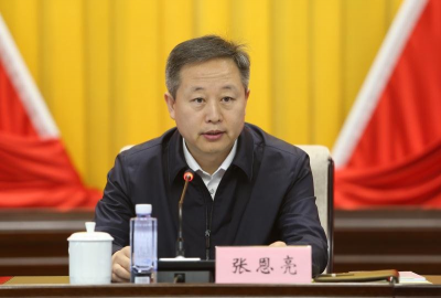 Zhang Enliang, Secretary of the Hegang Municipal Party Committee, was checked at the a