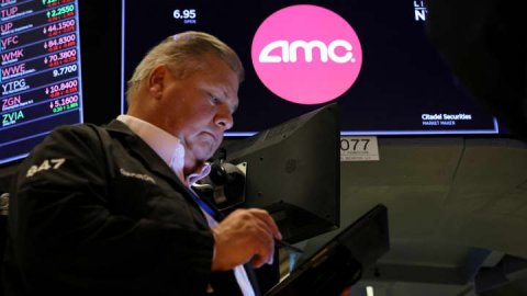 <b>AMC shares fall as it announces plan to sell additional stock</b>