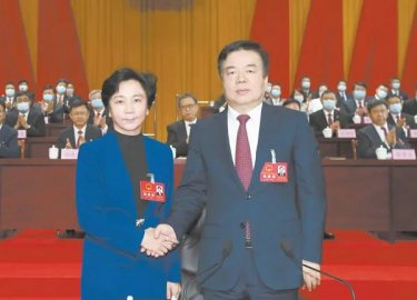 Acting Mayor Yan Jihong was elected Mayor of Baoding City