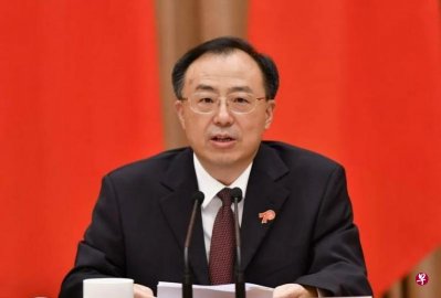 Wu Zhenglong stepped down as the secretary of the Jiangsu Provincial Party Committee o