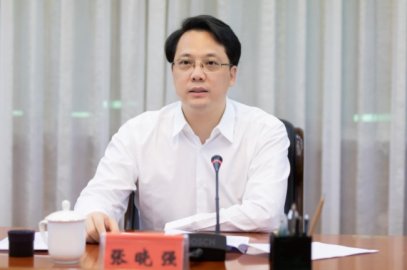 Zhang Xiaoqiang, the ＂post -75s＂ of Gansu Province, served as member of the Standing C