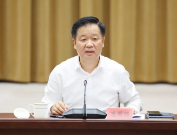 Pan Guoqiang was elected mayor in Yangzhou City