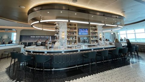 Delta makes it harder to get into airport lounges