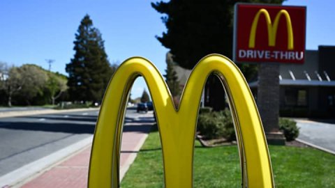 <b>McDonald's advocacy group criticizes new California fast food bill</b>