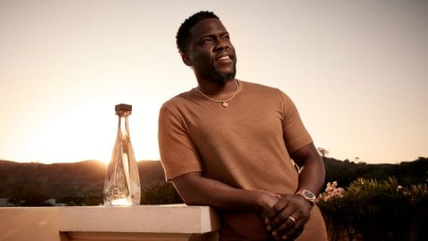 Kevin Hart tequila brand Gran Coramino sponsors Philadelphia Eagles