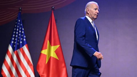 Biden: Global warming 'even more frightening' than nuclear war