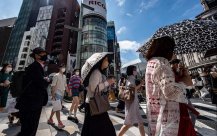 Japan's new crown disease cases have been more than 100,000 consecutive days in a