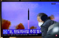 <b>North Korea launched missile experts to the eastern waters: or part of the winter rout</b>