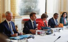 Macron warns that there will be no sacrifice in France that France will face no repeat