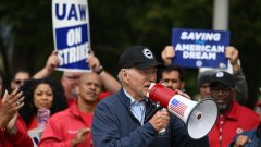 <b>UAW strike: Biden, Trump seek blue-collar votes in Michigan</b>