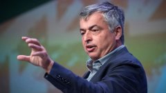 Apple exec Eddy Cue testify Google trial about $19 billion search deal