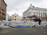 The short soldiers of the Russian and Ukraine forces are connected to the battle or wi