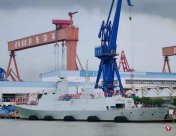 China's first 054B missile frigate will escort the aircraft carrier formation