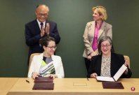 Taiwan and the United States signed the first batch of agreement between the 21st Cent