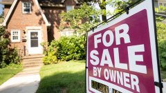 Mortgage demand falls to lowest level since 1996