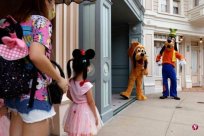 Hong Kong Disney for eight consecutive years will lose six or seven days in the middle