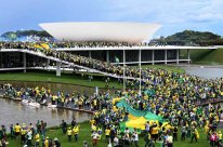 Former Brazilian Presidential Supporters forced three government buildings