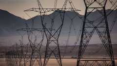 <b>World must add or replace 50 million miles of transmission lines: IEA</b>