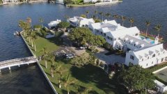 <b>Billionaires are driving South Florida home prices to new records </b>