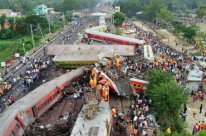 India ’s heavy money buys a new train but ignores railway safety