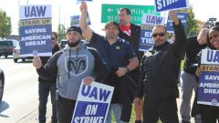 <b>UAW expands strike to Stellantis pickup truck plant in Michigan</b>