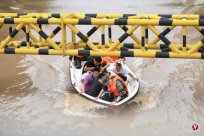 Some residents in the flood conditions in Lizhou, Hebei for help