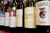 Wine exported Chinese disputes in Australia to refuse a package solution