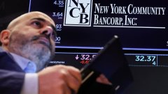 <b>Wall Street worries about NYCB's loan losses and deposit levels</b>