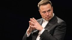Tesla CEO Elon Musk says he's not donating money to Trump or Biden