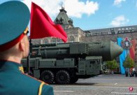 Putin ordered the Russian army to hold a nuclear military exercise to deter the West