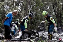 Nine people in Thailand's small planes were killed and including five Chinese pas