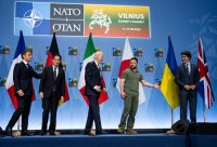 How can the US election situation over the NATO Summit ’s shadowing members overcome 