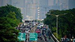 <b>Indonesia looks to avoid the 'middle-income trap'</b>