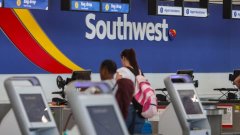 Southwest to cut service and staffing in Atlanta to slash costs